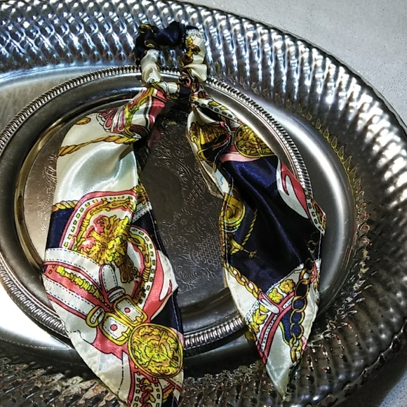 🦁NEW CHIC PRINT SATINY MOCK HAIR SCARF - Picture 6 of 6